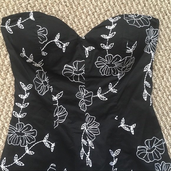 White House midi dress - Picture 6 of 8